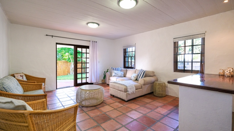 6 Bedroom Property for Sale in Kingfisher Creek Western Cape